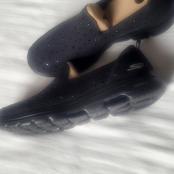 Shoes - Picture 3 of 3